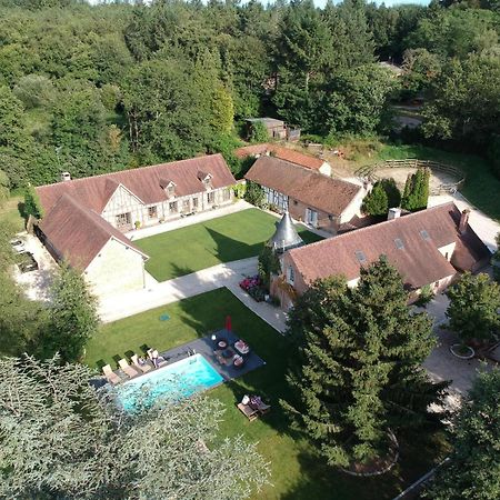 Bed and Breakfast Le pigeonnier de la Farge à Chaumont-sur-Tharonne Extérieur photo