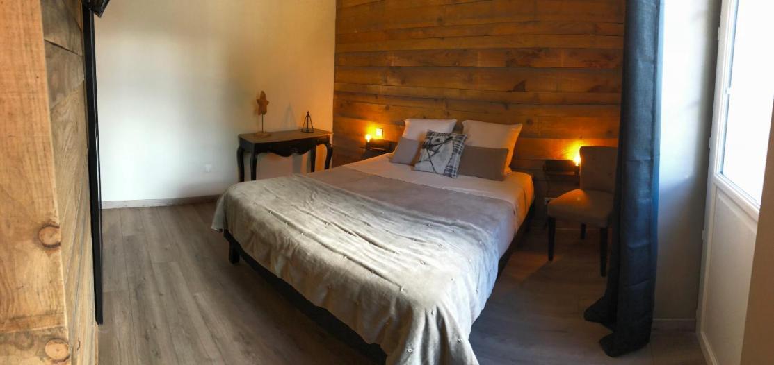 Bed and Breakfast Le pigeonnier de la Farge à Chaumont-sur-Tharonne Extérieur photo