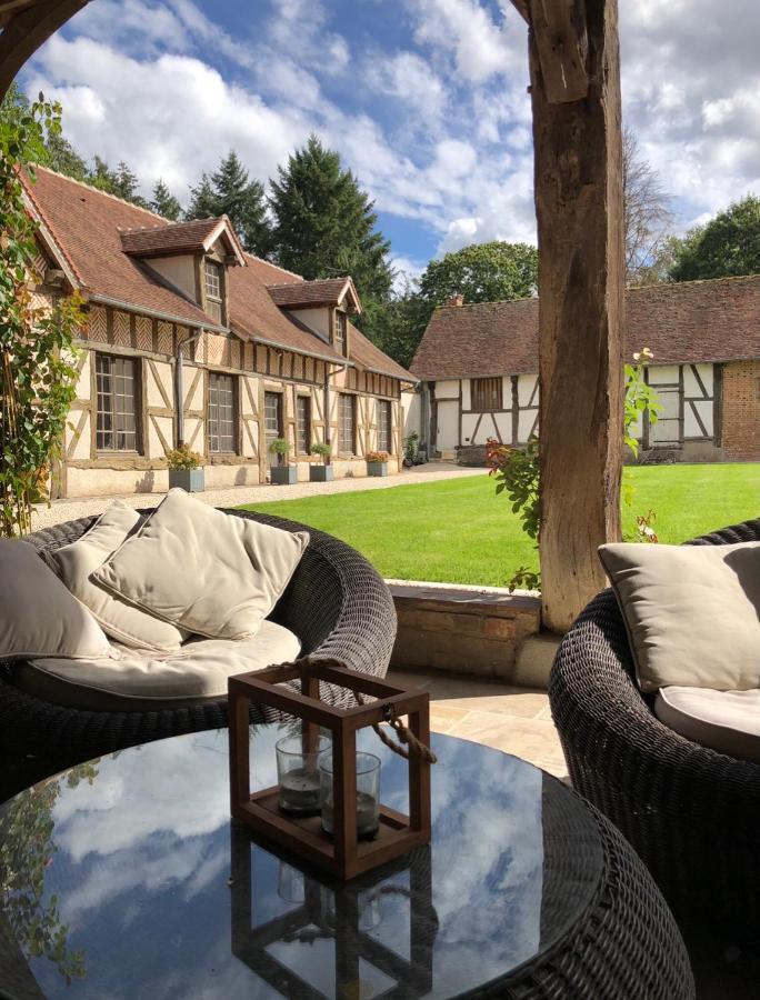 Bed and Breakfast Le pigeonnier de la Farge à Chaumont-sur-Tharonne Extérieur photo