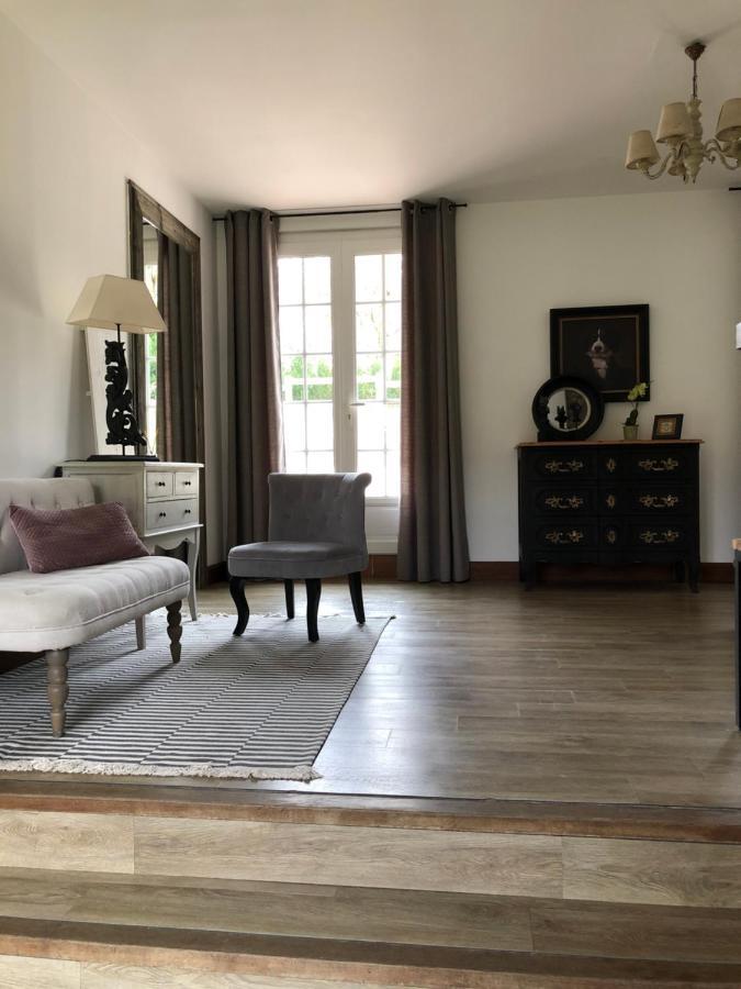 Bed and Breakfast Le pigeonnier de la Farge à Chaumont-sur-Tharonne Extérieur photo