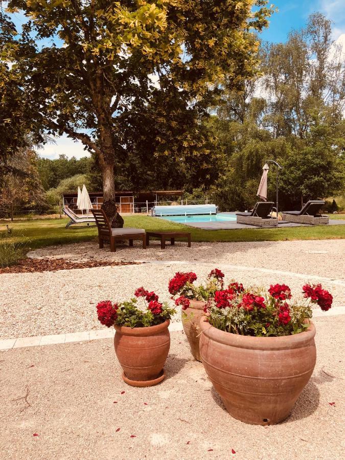 Bed and Breakfast Le pigeonnier de la Farge à Chaumont-sur-Tharonne Extérieur photo